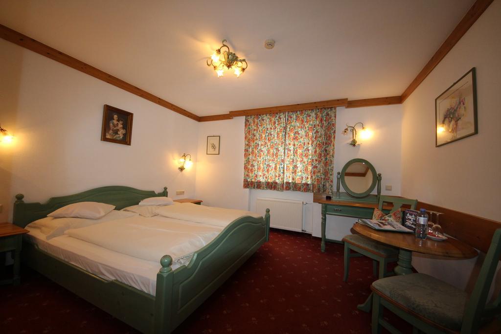 Hotel Garni Laerchenhof Lech am Arlberg Ngoại thất bức ảnh