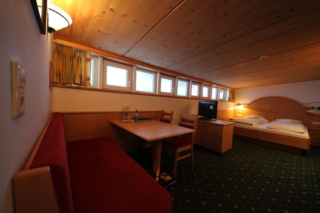 Hotel Garni Laerchenhof Lech am Arlberg Ngoại thất bức ảnh