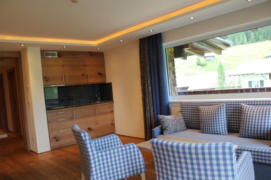 Hotel Garni Laerchenhof Lech am Arlberg Phòng bức ảnh